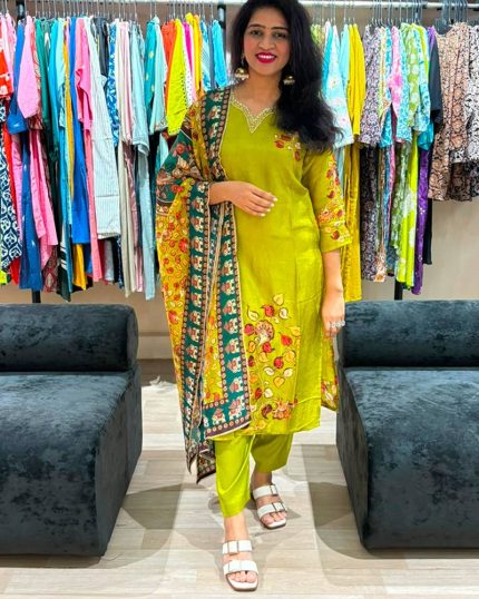 Emerald Petal Printed Kurta Pant Set